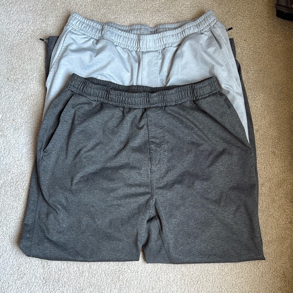 Bundle of TWO Men’s Vuori Light Gray and Charcoal Gray Athletic Pants Size Large